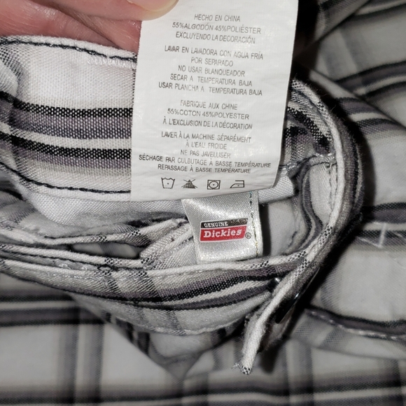 Worn once! 💯DICKIES PLAID SHORTS - Picture 6 of 6